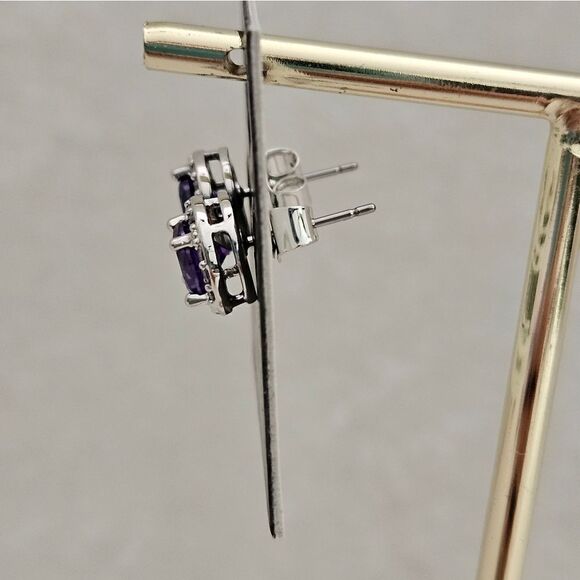Hallmark, deep purple studs in stainless steel. - Picture 3 of 3